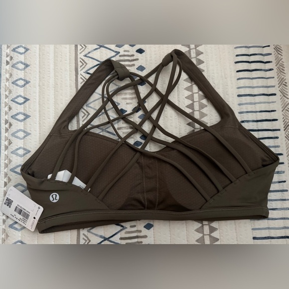 Lululemon Free to Be Bra Wild *Light Support, A/B Cup - in Nomad - Picture 4 of 7